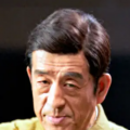 偷看25位女子撒尿